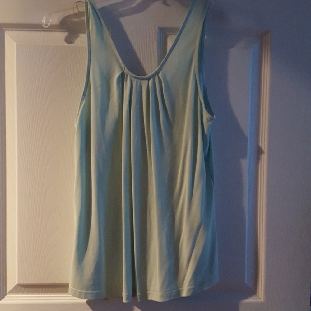 Cool Spring Minty Green Tank - Picture 3 of 3